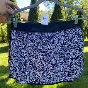 Nike Golf Dri-FIT Women’s Skort – Size Small – Elephant Print Black & White